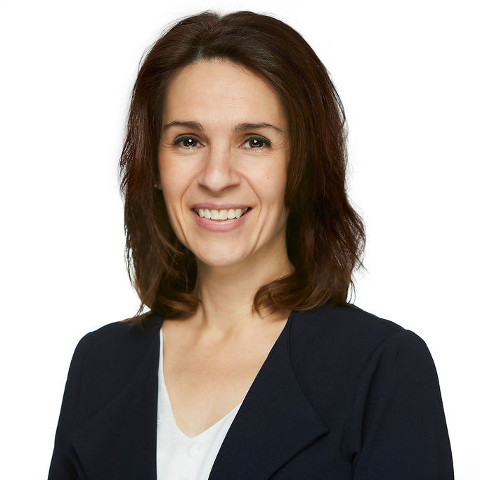 Dina Poulopoulou, Managing Director